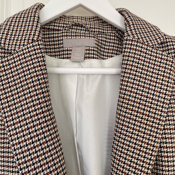 COPY - Single Breasted Blazer - Picture 2 of 4